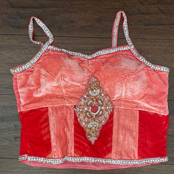 Half Saree (red/pink) - Picture 2 of 7